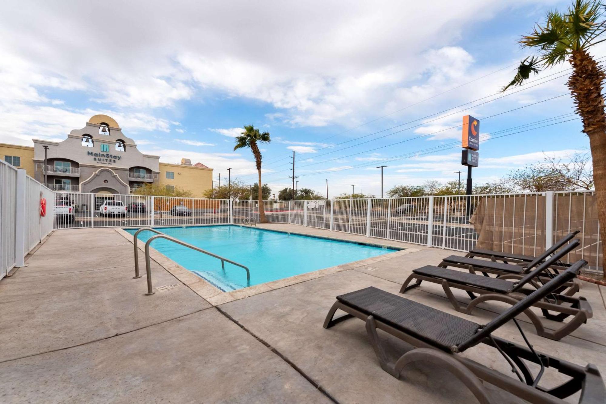 Comfort Inn & Suites El Centro I-8 Esterno foto